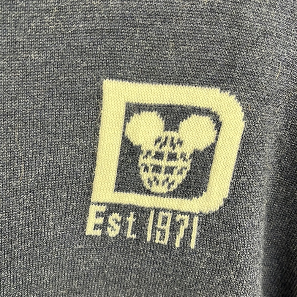 Disney Spirt Jersey small - Picture 4 of 7